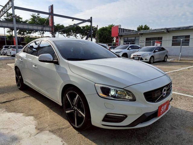 『實車實圖 實車實價』IK TV CAR PLAY T5版配備齊全 一手車氣氛佳 品質保證 寶佳汽車歡迎您來電  第3張相片