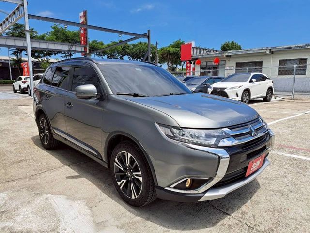 『實車實圖 實車實價』IK ACC LWDS 電尾門 安卓 尊貴版配備齊全 一手車氣氛佳 品質保證 寶佳汽車歡迎您來電  第3張相片