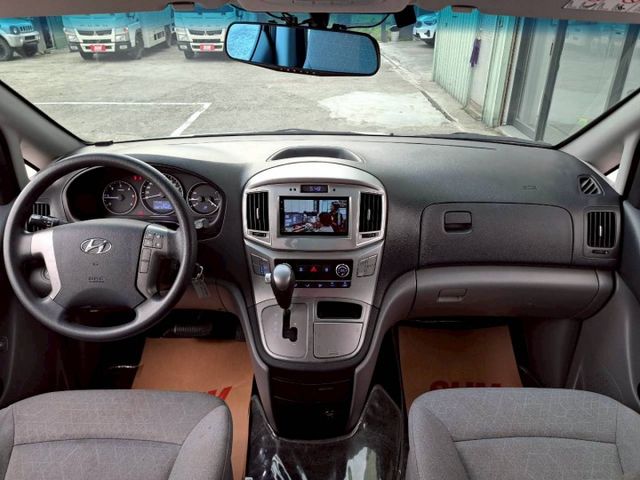 『實車實圖 實車實價』GPS TV TCS TPMS BAS 8人版配備齊全 一手車氣氛佳 品質保證 寶佳汽車歡迎您來電  第7張相片