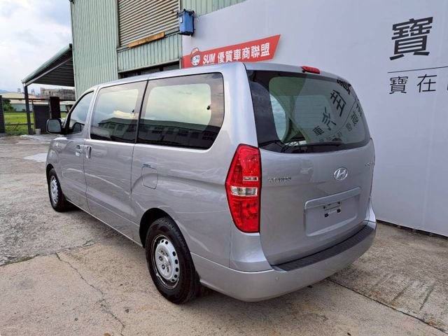 『實車實圖 實車實價』GPS TV TCS TPMS BAS 8人版配備齊全 一手車氣氛佳 品質保證 寶佳汽車歡迎您來電  第15張相片