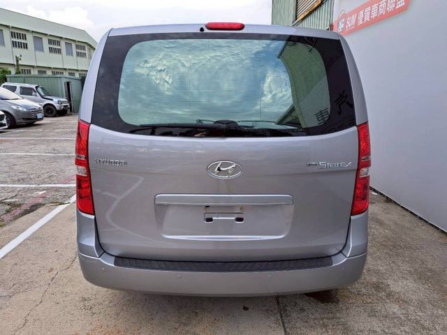 『實車實圖 實車實價』GPS TV TCS TPMS BAS 8人版配備齊全 一手車氣氛佳 品質保證 寶佳汽車歡迎您來電  第16張相片