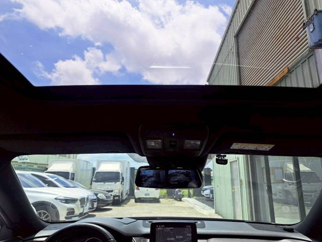 『實車實圖 實車實價』IK 2TV TCS TRMS 全景天窗 配備齊全 一手車氣氛佳 品質保證 寶佳汽車歡迎您來電  第11張相片