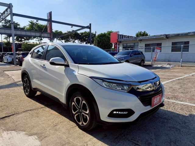 『實車實圖 實車實價』IK GPS TCS F1快撥 三向倒影 S版配備齊全 一手車氣氛佳 品質保證 寶佳汽車歡迎您來電  第3張相片