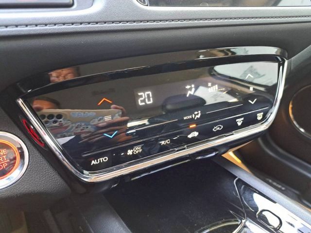『實車實圖 實車實價』IK GPS TCS F1快撥 三向倒影 S版配備齊全 一手車氣氛佳 品質保證 寶佳汽車歡迎您來電  第13張相片
