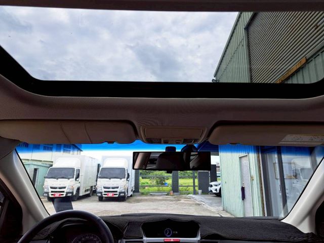 『實車實圖 實車實價』F1快撥 天窗 TCS GPS 末代頂級版配備齊全 一手車氣氛佳 品質保證 寶佳汽車歡迎您來電  第10張相片