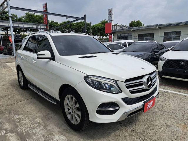 『實車實圖 實車實價』IK GPS TV F1快撥 電尾門 4WD版配備齊全 一手車氣氛佳 品質保證 寶佳汽車歡迎您來電  第3張相片