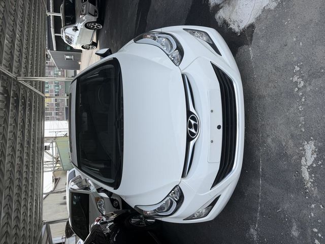 HYUNDAI現代 ELANTRA  第3張相片