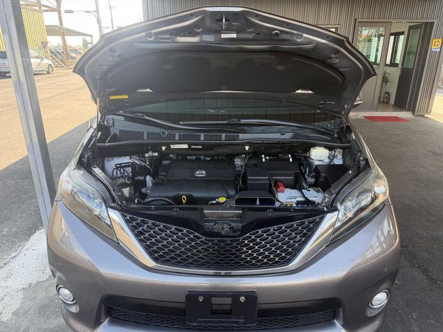 TOYOTA豐田 SIENNA  第6張相片