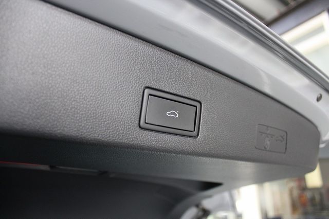 VOLKSWAGEN福斯 GOLF VARIANT  第11張相片