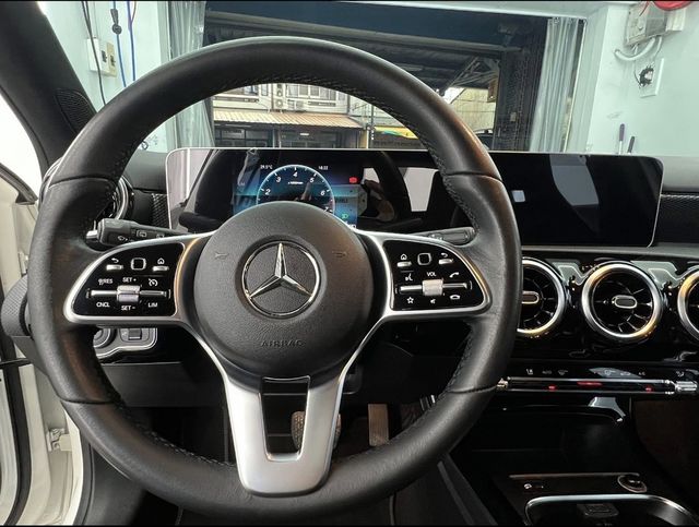 M-BENZ賓士 A200  第7張相片