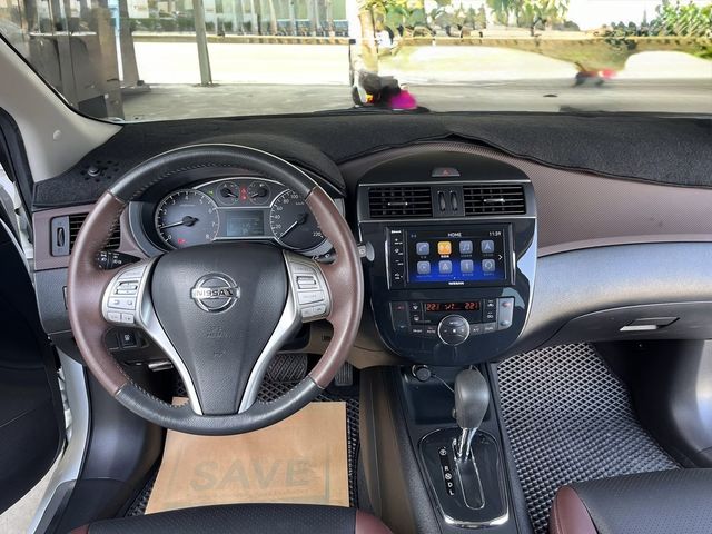 NISSAN日產 TIIDA  第5張相片