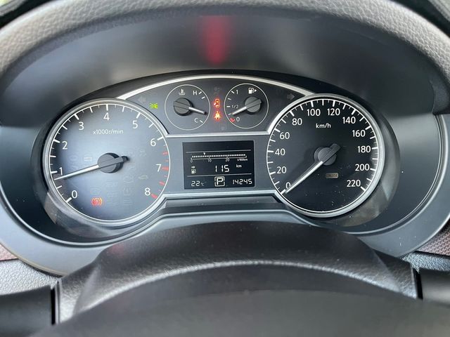 NISSAN日產 TIIDA  第6張相片