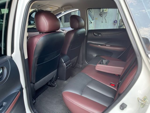 NISSAN日產 TIIDA  第8張相片