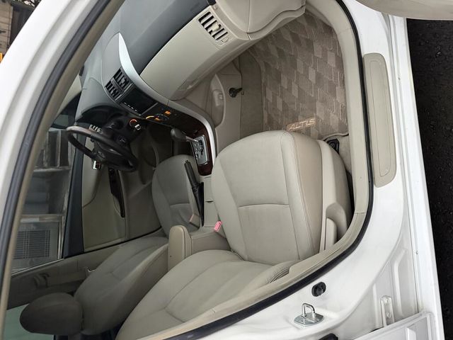 TOYOTA豐田 ALTIS  第8張相片