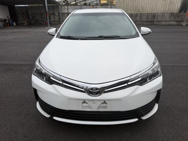 TOYOTA豐田 ALTIS  第3張相片