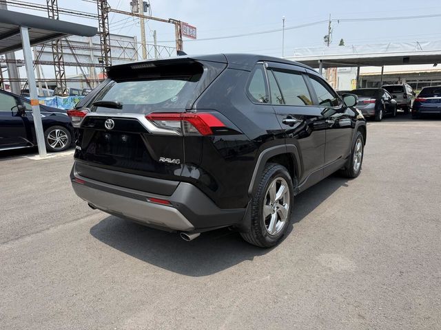 TOYOTA豐田 RAV4  第2張相片