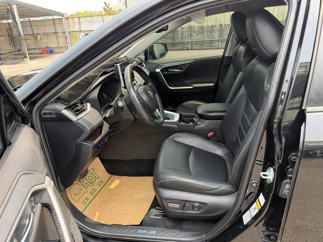 TOYOTA豐田 RAV4  第7張相片