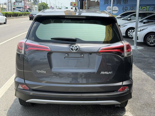 TOYOTA豐田 RAV4  第4張相片