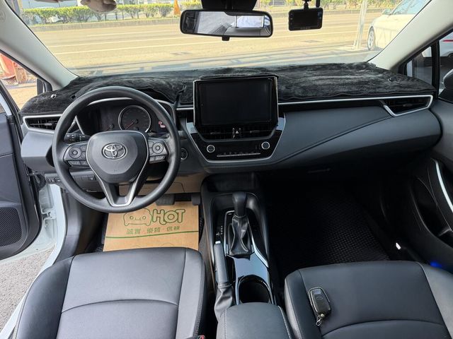 TOYOTA豐田 ALTIS  第5張相片