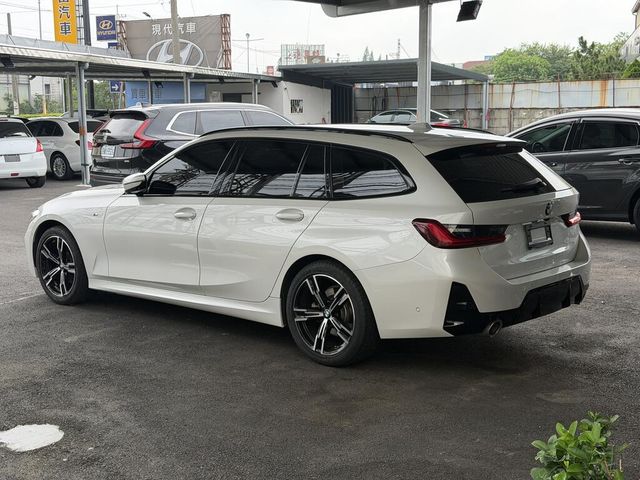 BMW寶馬 320I TOURING  第2張相片