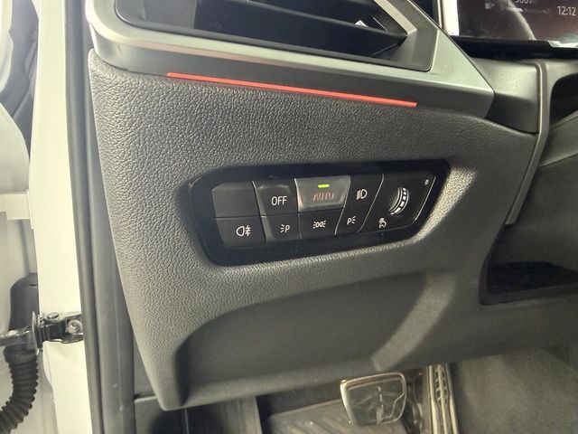 BMW寶馬 320I TOURING  第16張相片