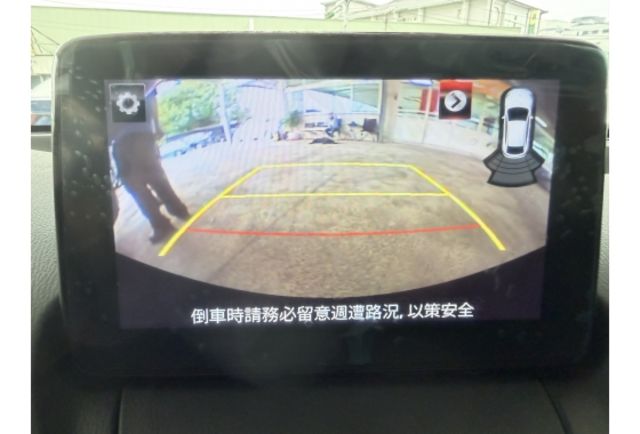 里程跑的少的可以才跑了區區7100…多公里 [馬自達2/2023年/淺棕]  第7張相片