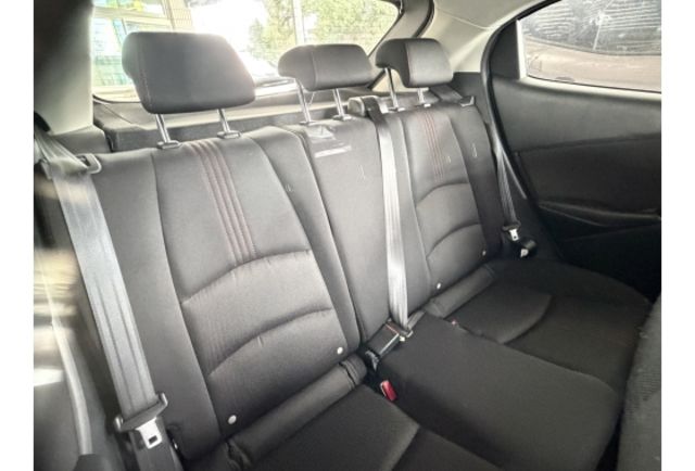 里程跑的少的可以才跑了區區7100…多公里 [馬自達2/2023年/淺棕]  第10張相片