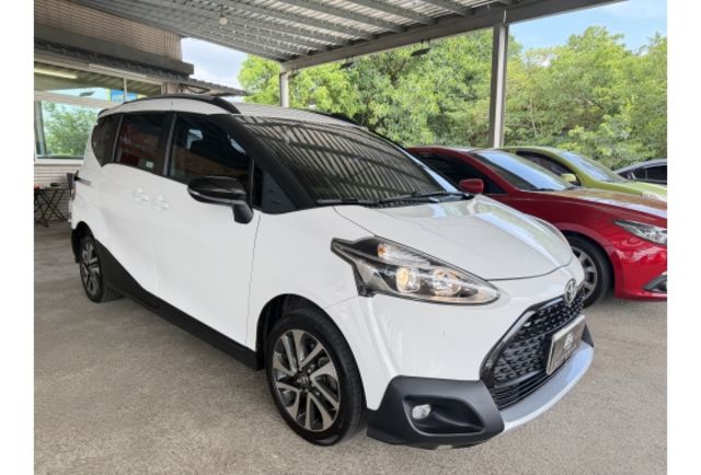 Toyota SIENTA  第2張相片