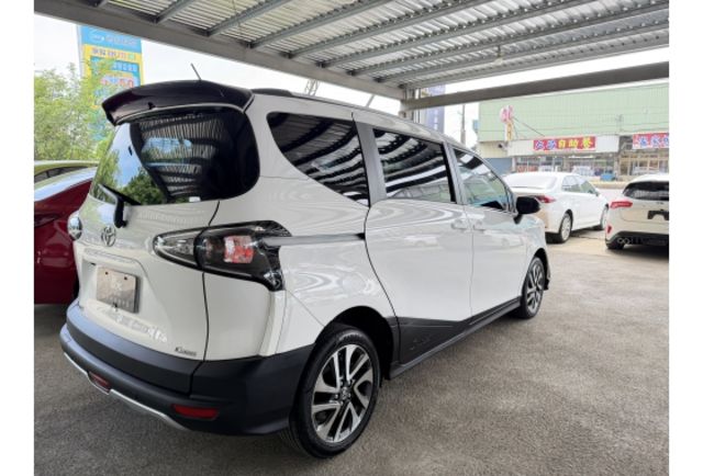 Toyota SIENTA  第5張相片