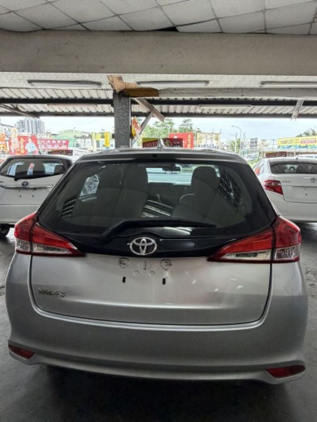 里程14萬/銀灰色大鴨/高CP值/車況如新  第14張相片