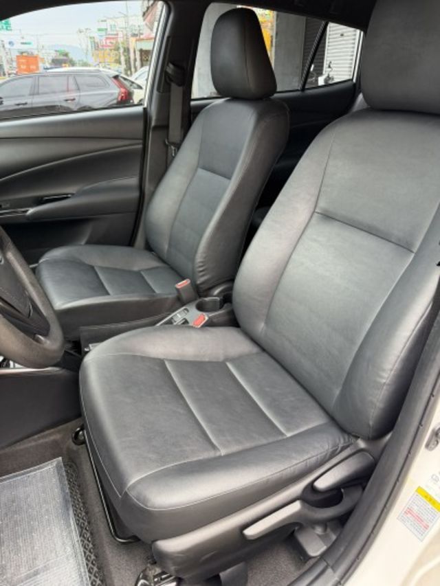 2021出廠/頂規大鴨/高CP值都市小車/里程11萬/配備應有盡有  第9張相片