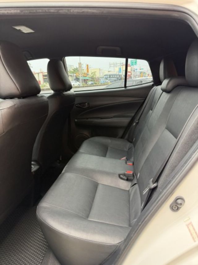 2021出廠/頂規大鴨/高CP值都市小車/里程11萬/配備應有盡有  第10張相片