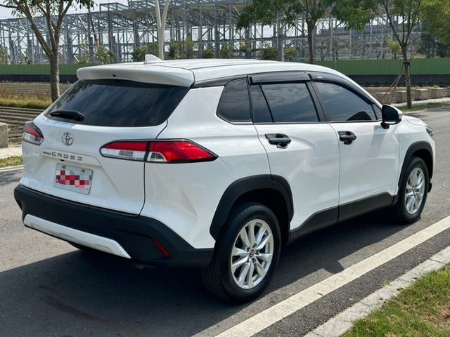 2023 TOYOTA Corolla Cross  第2張相片