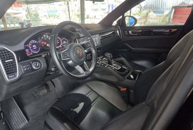 PORSCHE保時捷 CAYENNE  第3張相片