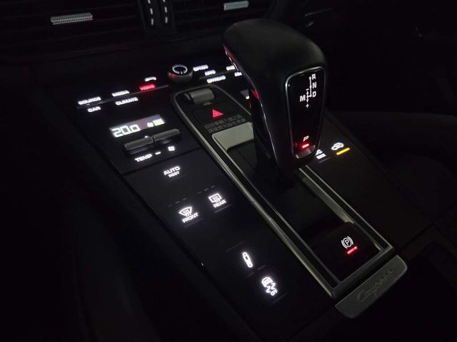 PORSCHE保時捷 CAYENNE  第7張相片