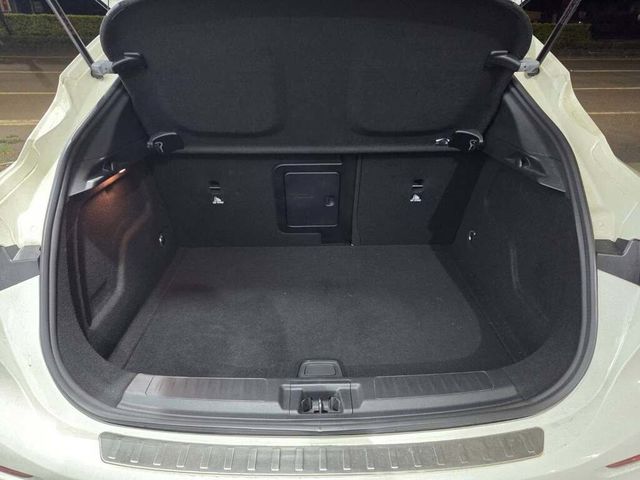 INFINITI無限 Q30  第6張相片