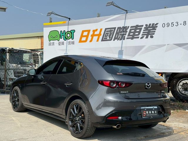 MAZDA馬自達 MAZDA 3  第2張相片