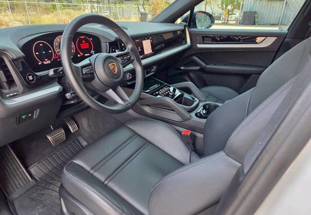 PORSCHE保時捷 CAYENNE  第5張相片