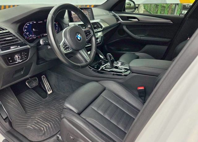 BMW寶馬 X4 XDRIVE30I  第4張相片