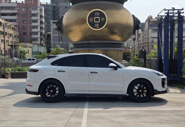 PORSCHE保時捷 CAYENNE  第5張相片