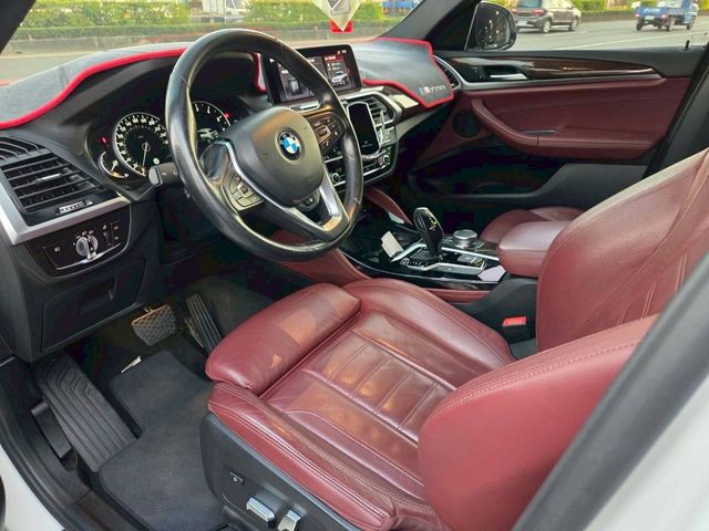 BMW寶馬 X4 XDRIVE30I  第4張相片