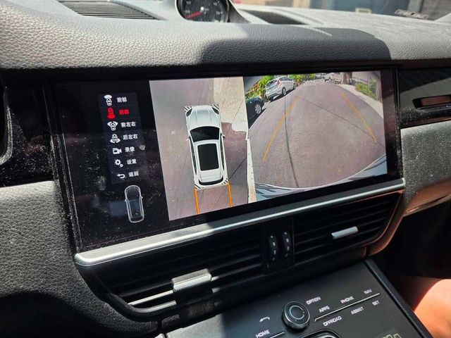 PORSCHE保時捷 CAYENNE  第8張相片