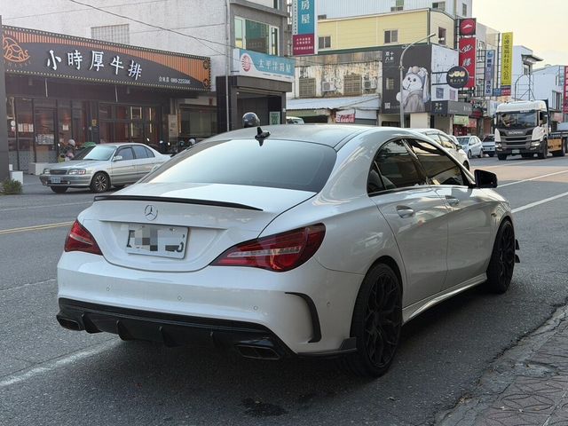 M-BENZ賓士 CLA250 4MATIC  第2張相片