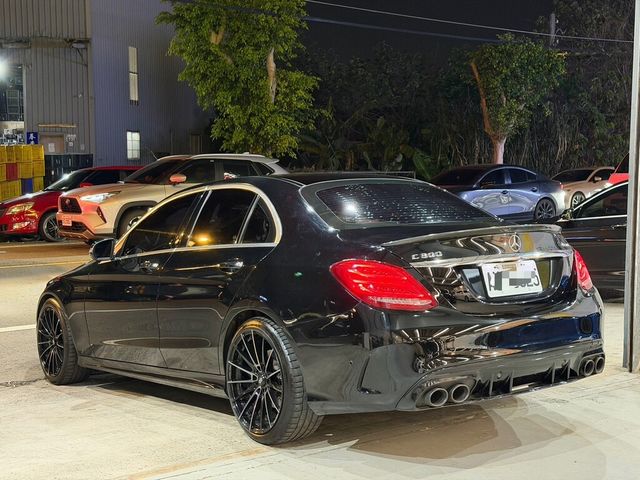 M-BENZ賓士 C300  第2張相片