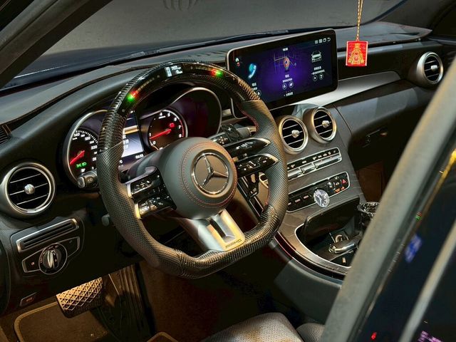 M-BENZ賓士 C300  第6張相片