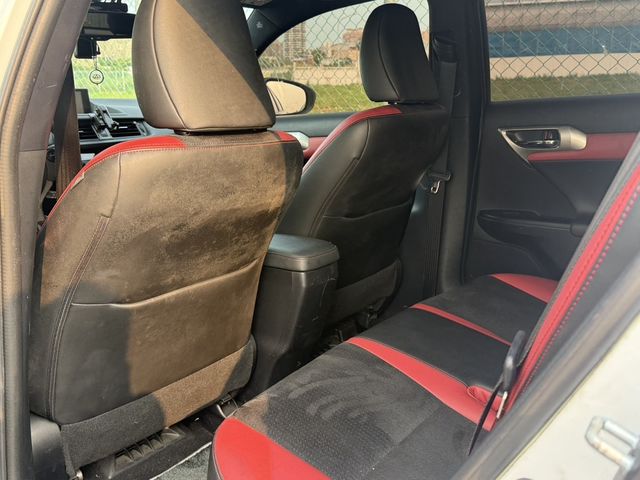 LEXUS凌志 CT200H  第5張相片