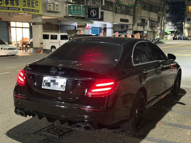 M-BENZ賓士 E300  第2張相片