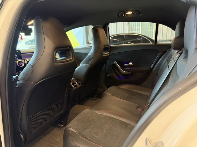 M-BENZ賓士 A180  第7張相片