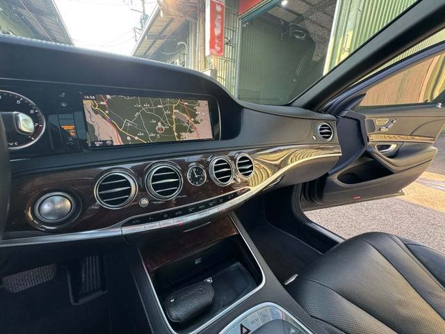 Mercedes-Benz/賓士 S400  第18張相片