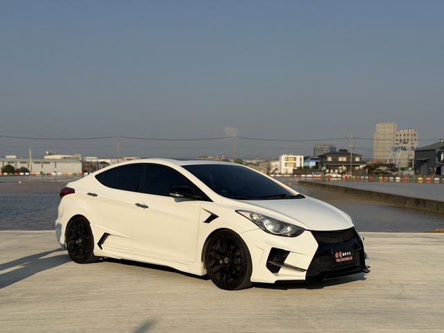 HYUNDAI現代 ELANTRA  第1張相片